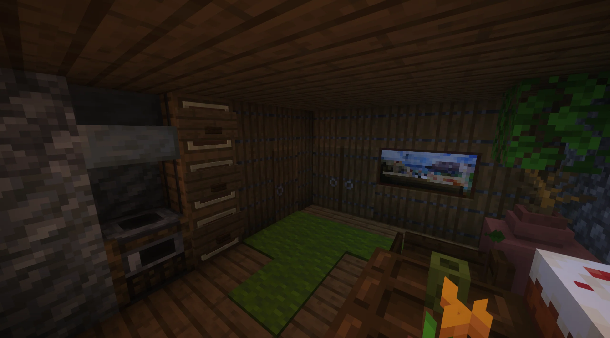 Small Diagonal Starter Home - Image 8